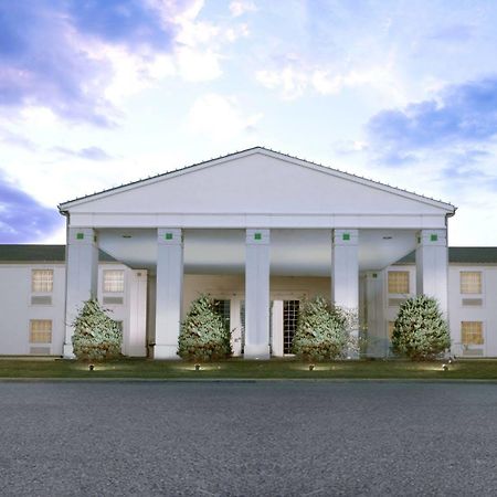 Moberly Inn & Suites Экстерьер фото