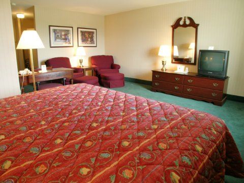 Moberly Inn & Suites Номер фото